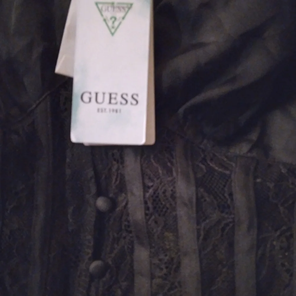 Guess Amira Lace Blouse - Picture 4 of 4